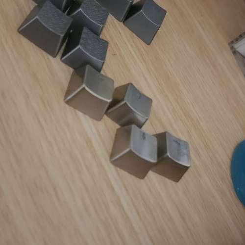 SELL THUNDEROBOT 87KEYS RGB WIRELESS KEYBORAD