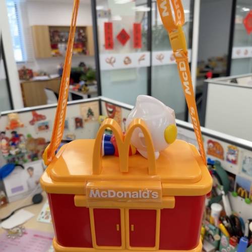 麥當勞限量斜包