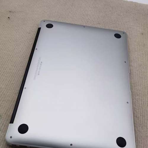 13寸macbook Air i7高配筆記本電腦，8GB記憶體 ，256G固態SSD硬盤，超高性價比輕薄...