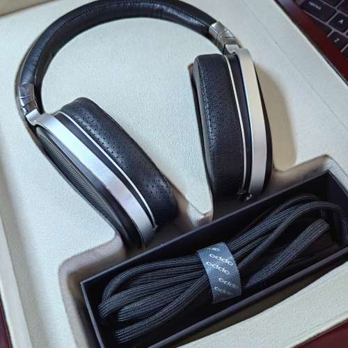 OPPO PM-1 旗艦平面振膜耳機, 收藏級別，使用很少，接近全新。