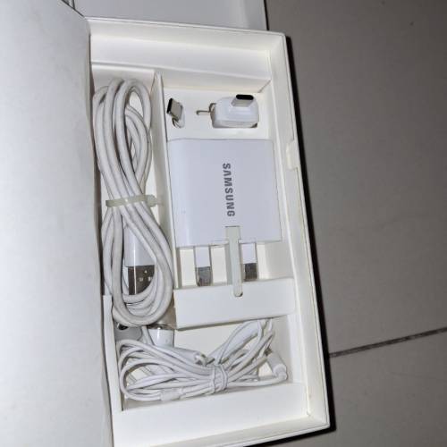 讓售閑置港行貨Samsung C9pro整套配件