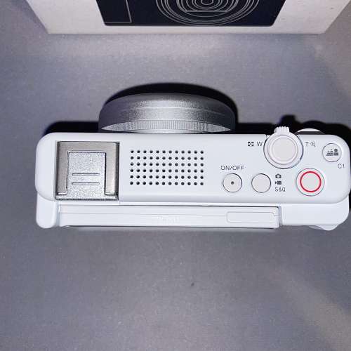 99%新 Sony Zv-1 ii M2 齊件有盒 另送兩粒後備電池+叉電池器+熱靴保護蓋+已貼鋼化玻...