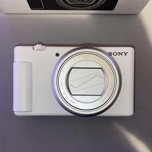 99%新 Sony Zv-1 ii M2 齊件有盒 另送兩粒後備電池+叉電池器+熱靴保護蓋+已貼鋼化玻...