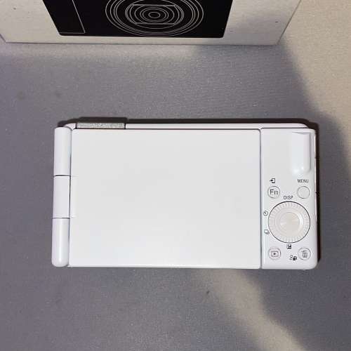 99%新 Sony Zv-1 ii M2 齊件有盒 另送兩粒後備電池+叉電池器+熱靴保護蓋+已貼鋼化玻...
