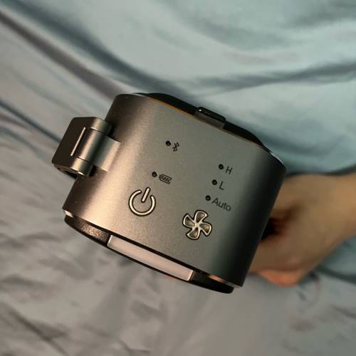 LG PuriCare&trade; 便攜式空氣清新機