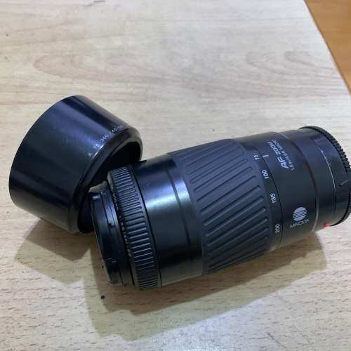 Minolta AF 75-300mm 4.5-5.6 鏡片清冇花 9成新以上