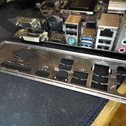 AsRock H410M-HDV MATX主版 Socket 1200 支援10代CPU