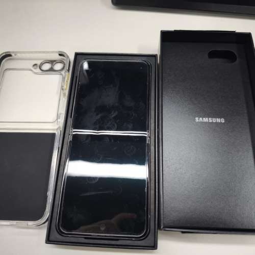 Samsung z flip 5 8+256 港行有盒