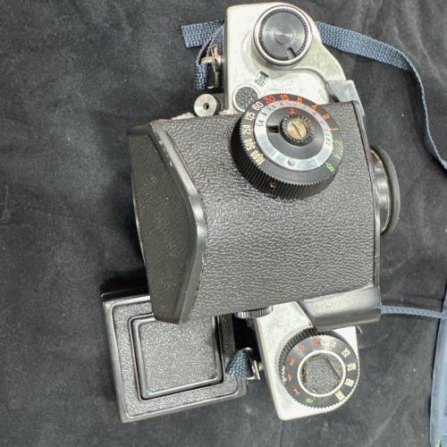 老細執笠清珍藏／9成新／千年一遇／kiev 60菲林相機／平時冇用／平到笑／買玩具都吾...