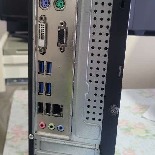 文書電腦 :i3-6100T / 8GB / 128GB SSD / GTR 半高機箱