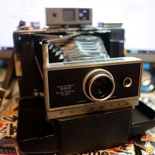 Polaroid 360 electronic flash land camera