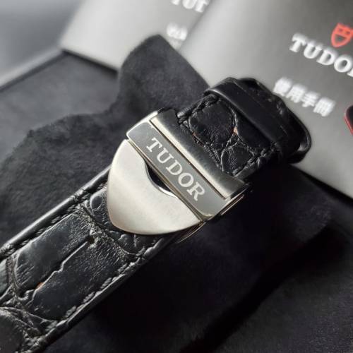 Tudor Heritage Advisor 79620T 鬧鐘錶 (全新未使用品)