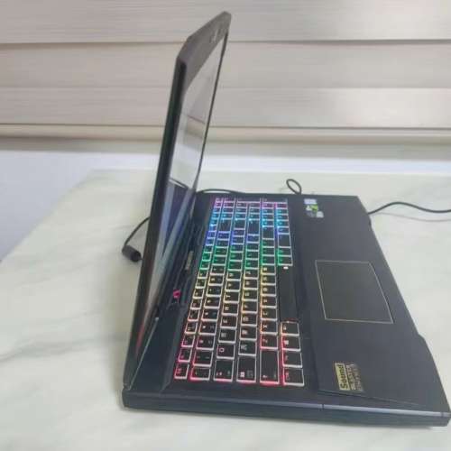 Core™ i7-6700電競筆記本電腦，頂配 16G ddr4 記憶體，samsung 870 evo 2TB SSD固...