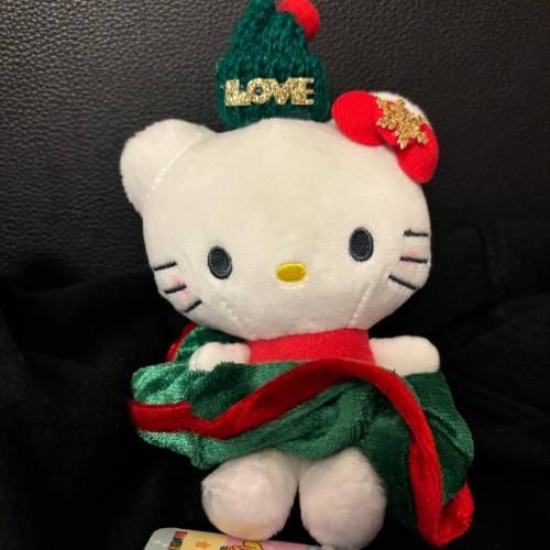 Hello Kitty聖誕版公仔