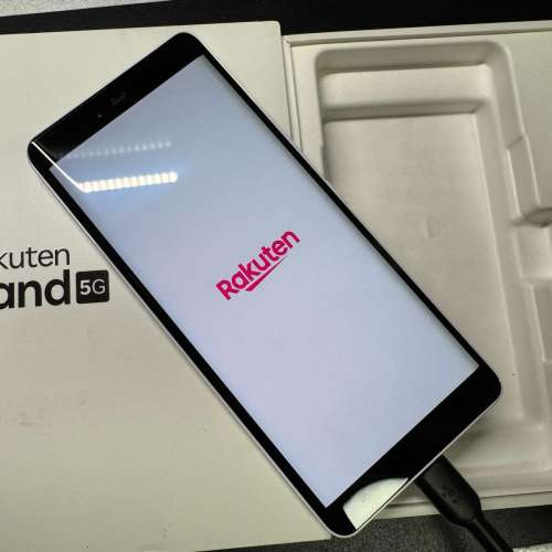 Rakuten Hand 5G P780