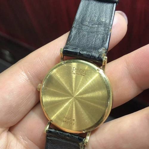 Piaget(伯爵）18K實金石英手錶