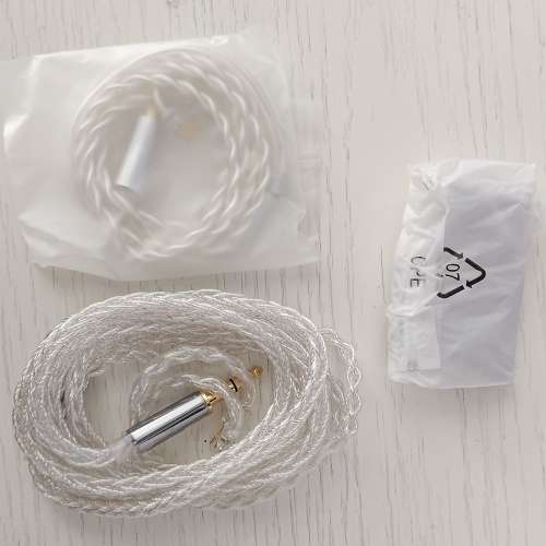 MoonDrop 水月雨 Blessing 3 圈鐵混合單元入耳式耳機+LINE 'K' K線 4.4耳機升級線