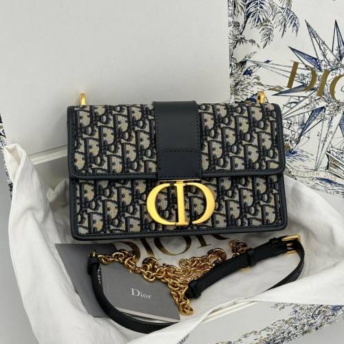 DIOR迪奥 30 Montaigne 蒙田系列中号包女包