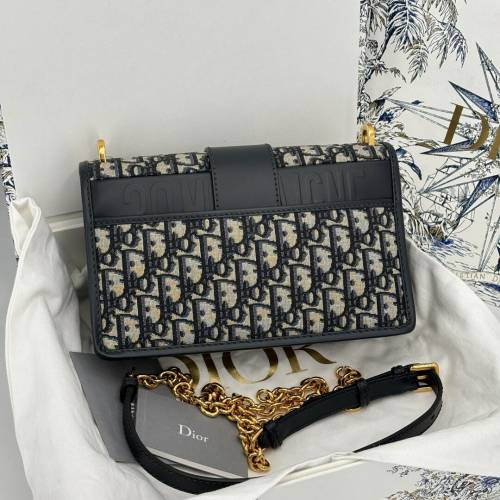 DIOR迪奥 30 Montaigne 蒙田系列中号包女包