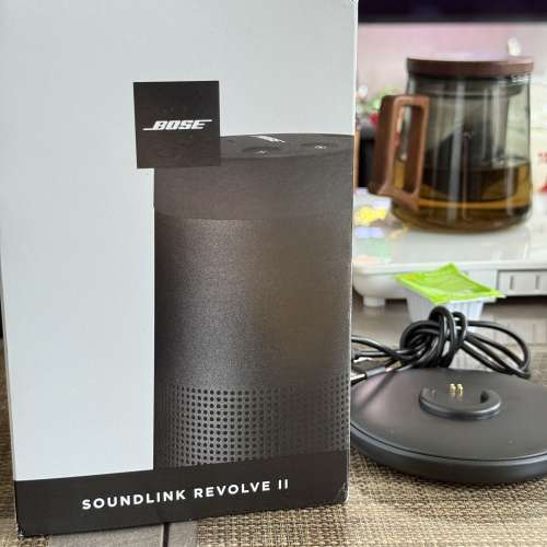 95% New Bose SoundLink Revolve II 便攜式藍牙喇叭 + 非原裝充電坐