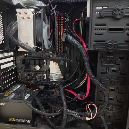Ryzen 7 3700X + gigabyte b450 aorus elite +Corsair vengeance DDR4 3200