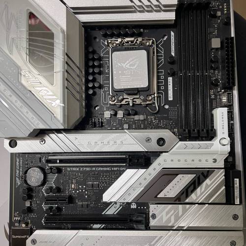 ASUS STRIX Z790-A GAMING WIFI D4 （DDR4)