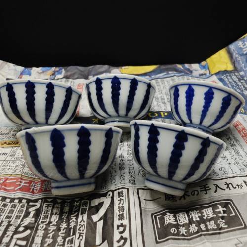 日本昭和時期手繪西瓜皮青花老杯(一套五枚)