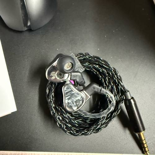 放 Fir audio neon4 + DDhifi TC44C 老鼠尾連lighting 轉接頭