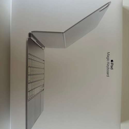 全新 有單有保 最新一代 白色13吋 Magic Keyboard (適用於最新一代13吋iPad Pro (M4)