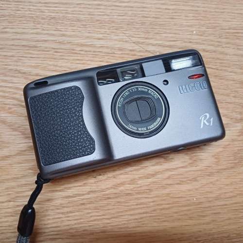 買一送一 Ricoh R1 & R1S 菲林相機 高級傻瓜機 Ricoh R1s Ricoh GR1 前身