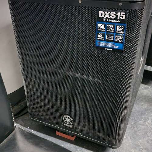 Yamaha Subwoofer 15”