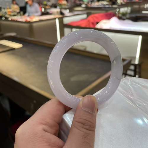 緬甸天然翡翠圓條玉鐲