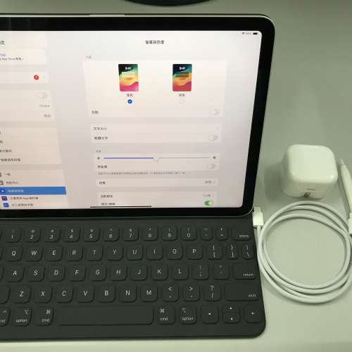 Apple iPad Air 5 64GB 星光色連 Apple pencil 2 及 Apple smart keyboard folio **...