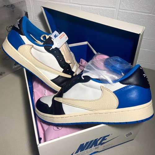 Travis Scott x Fragment x Air Jordan 1 Low“Military Blue”