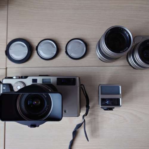 FUJIFILM TX-1 全景旁軸菲林機 連 三枝鏡 95% 新 完全自用