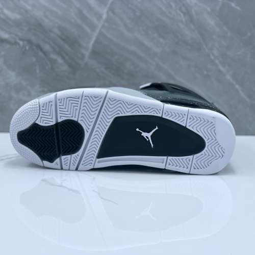 Air Jordan 4 “ Fear ”