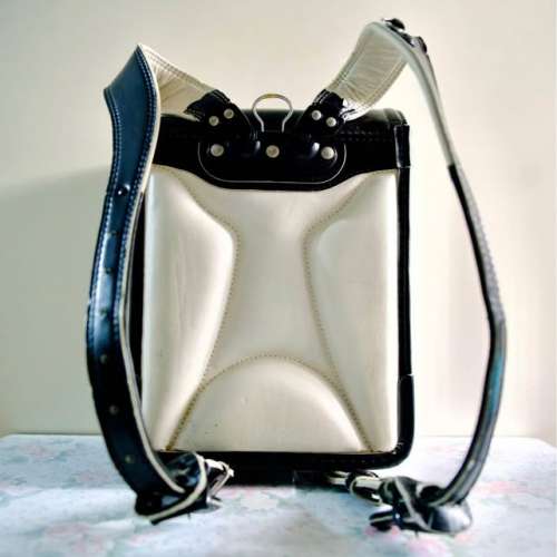 中古日本小學生兒童真皮健康護脊雙肩背包書包 收藏古董懷舊書包絕版 Japan school bag