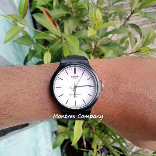 Montres Company 香港註冊公司 (32年老店) 卡西歐 CASIO 白黑色 MW240 MW-240 MW-2...