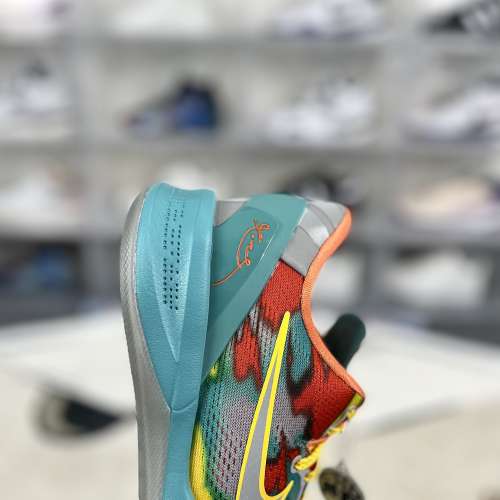Nike Kobe 8 Protro “Venice Beach” 低幫 籃球鞋 男款 藍紅橙 威尼斯海灘 科比8代