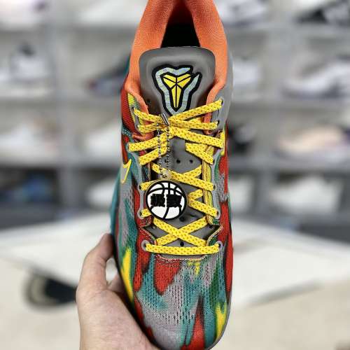 Nike Kobe 8 Protro “Venice Beach” 低幫 籃球鞋 男款 藍紅橙 威尼斯海灘 科比8代