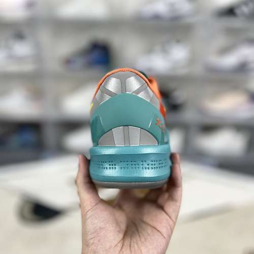 Nike Kobe 8 Protro “Venice Beach” 低幫 籃球鞋 男款 藍紅橙 威尼斯海灘 科比8代