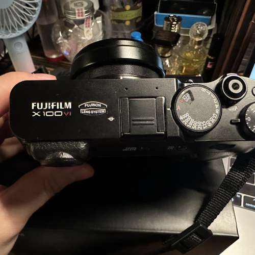 富士 Fujifilm X100vi 黑色行貨3粒原裝電