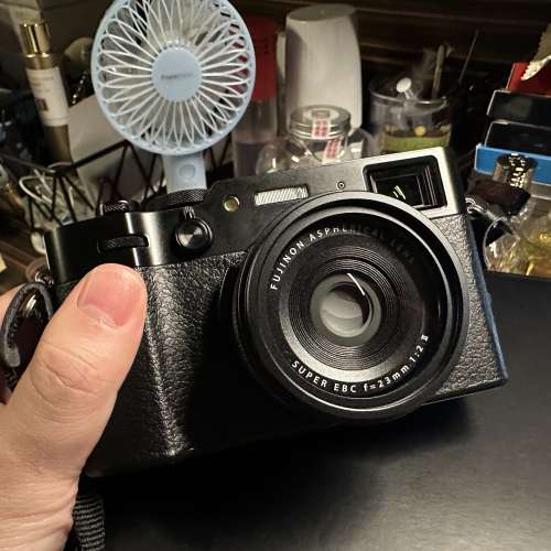 富士 Fujifilm X100vi 黑色行貨3粒原裝電