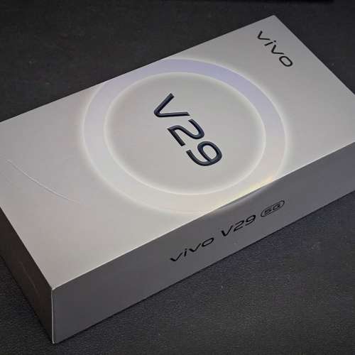 香港🇭🇰行貨全新未開封Vivo V29 12+512GB Snapdragon 7 3D曲芒柔光環黑色憑單據保養