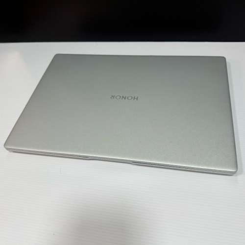 Honor 16"大屏AMD/ 16&rdquo;FHD/ AMD Ryzen 5 7640H/ (16GRam. 1TBG SSD) / Windows 11