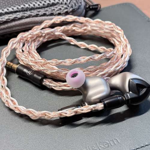 Campfire Audio Clara Ti Limited edition