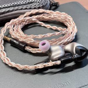 Campfire Audio Clara Ti Limited edition