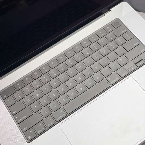 M1 Max Macbook Pro 16吋 2021 32GB RAM 1TB SSD 電池循環 18次