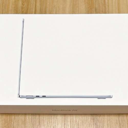[全新未開] Apple MacBook Air 13" M4 Sky Blue 2025 Version