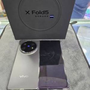 Vivo X Fold5 折疊手機 16+512 國行 購買日 ：30/9 全新機一樣，只作拆盒檢查